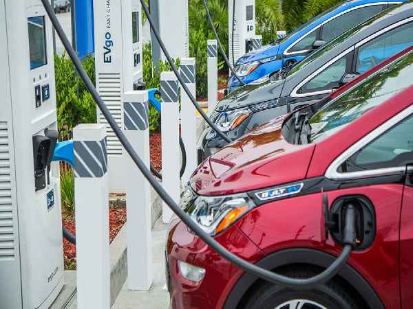 electricvehicle2 1644738349 ये रही सबसे सस्ती Electric Cars की लिस्ट, जानिए अपने बजट के मॉडल का दाम | Here is the list of cheapest electric cars know the price of your budget model